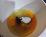 Foto langkah ke 2 dari resep Kladdkaka (Kue Coklat Swedia).