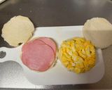 A picture of step 3 of Valentines Flowers Sandwich.
