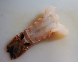 รูปขั้นตอนการทำที่ 2 ของ กุ้งล็อบสเตอร์อบเนยกระเทียม