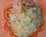 Foto del paso 3 de la receta: Carpaccio de pera, gambas y tomate