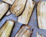 Foto del paso 2 de la receta: Canelones de berenjena rellenos de queso y espinacas