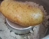 A picture of step 1 of Baked jacket potato no oven.