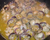 Foto del paso 3 de la receta: Tallarines con almejas (alle vongole)