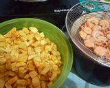 Foto langkah ke 1 dari resep Sambel Goreng Kentang Udang.