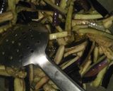 फ्राई बैंगन आलू सब्जी (Fry baingan aloo sabzi recipe in Hindi) रेसिपी चरण 1 फोटो