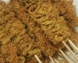 Foto langkah ke 5 dari resep Sate usus serundeng.