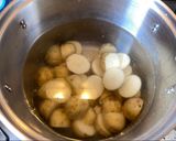 A picture of step 2 of German Kartoffelsalat (German potato salad).