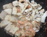 Hình bước làm 6 của món Bánh canh hải sản miền Trung
