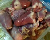 Foto langkah ke 1 dari resep Asem-asem Ampela Hati Ayam.