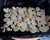 Foto del paso 1 de la receta: Pollo y papas al horno super jugosa 😍