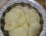 A picture of step 2 of Aloo ky pakoray.