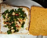A picture of step 3 of Peanut mayonnaise sandwich.