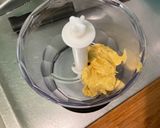 Une image de l'étape 2 de Sauce salade à l'ail des ours.