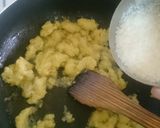 A picture of step 6 of Aloo halwa.