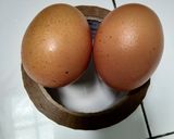 Foto langkah ke 1 dari resep Telur Ceplok Pedas Manis.