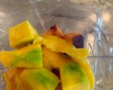 A picture of step 2 of Peach Smoothie (Sinh tố Đào).