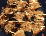 A picture of step 5 of Vietnamese Grilled Chili Bread.