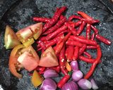 Foto langkah ke 2 dari resep Balado Tempe, oncom & baso.