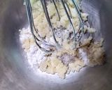 A picture of step 4 of Atta biscuits.