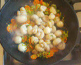Foto del paso 2 de la receta: Risotto simple de champiñones. #entrenador