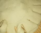 A picture of step 8 of Star chicken bread without oven.