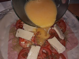 Tarta de cebolla, paleta y queso cremoso