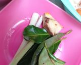Foto langkah ke 1 dari resep Sambal goreng kentang telur.