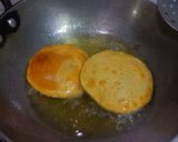 A picture of step 7 of Urad Dal Kachori.