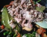 Foto langkah ke 3 dari resep Tumis Cumi Asin Pedas.