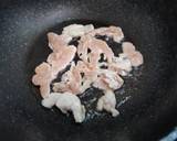 รูปขั้นตอนการทำที่ 1 ของ ผัดกะหล่ำปลีใส่เนื้อไก่กริล