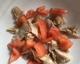 Foto del paso 3 de la receta: Ensalada fresquita de pollo asado,tomate y huevo. Aliño de Vidalim Kids 😋😋😋