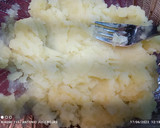 Foto del paso 1 de la receta: Bomba de patata rellena, con suquet de langostinos
