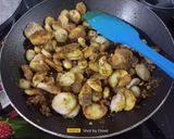 A picture of step 3 of Dry Arbi Masala.