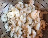 A picture of step 1 of Green Pasta.