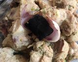 A picture of step 4 of Chicken makhni.