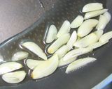 薑黃、彩蔬、肉丁、紅藜麥炒飯的食譜步驟2照片