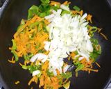 A picture of step 4 of Spicy Chicken and vegetable pasta.