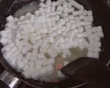 Hình bước làm 1 của món Nougat (hay còn gọi là kẹo hạnh phúc)