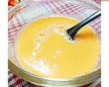 รูปขั้นตอนการทำที่ 2 ของ 🎌🥚🦀ไข่ตุ๋นปูอัดเห็ดหอม - Microwave Steamed Egg