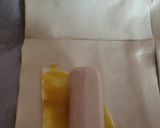 Foto del paso 3 de la receta: Bratwurst con mostaza y miel en hojaldre