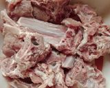 A picture of step 1 of Fried Mutton chops.