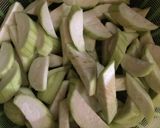 Hình bước làm 1 của món Mề gà xào mướp