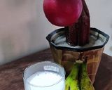बनाना मिल्क शेक (banana milkshake recipe in Hindi) रेसिपी चरण 2 फोटो