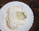 Foto del paso 4 de la receta: Coliflor rebozada con puré de papas, longaniza y mojo