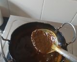 A picture of step 2 of Chintapandu pulihora / tamarind rice Andhra style.