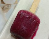 A picture of step 4 of Falsa Ice cream.