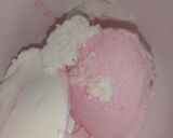 A picture of step 6 of Strawberry vanilla ice cream.