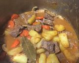 Foto del paso 8 de la receta: Estofado de carne con patatas