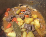 Foto del paso 8 de la receta: Estofado de carne con patatas