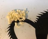 Une image de l'étape 3 de Tagliatelles noires aux têtes et pattes de calamars,échalotes,citron et persil.